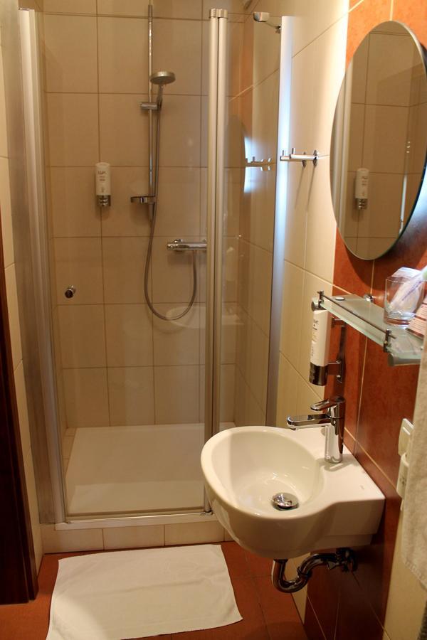 Hotel Linder Malnia Chambre photo